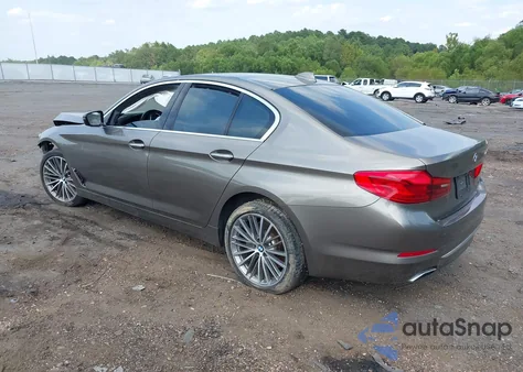 2018 BMW 540I из США, поврежденный, VIN WBAJE5C54JG918141